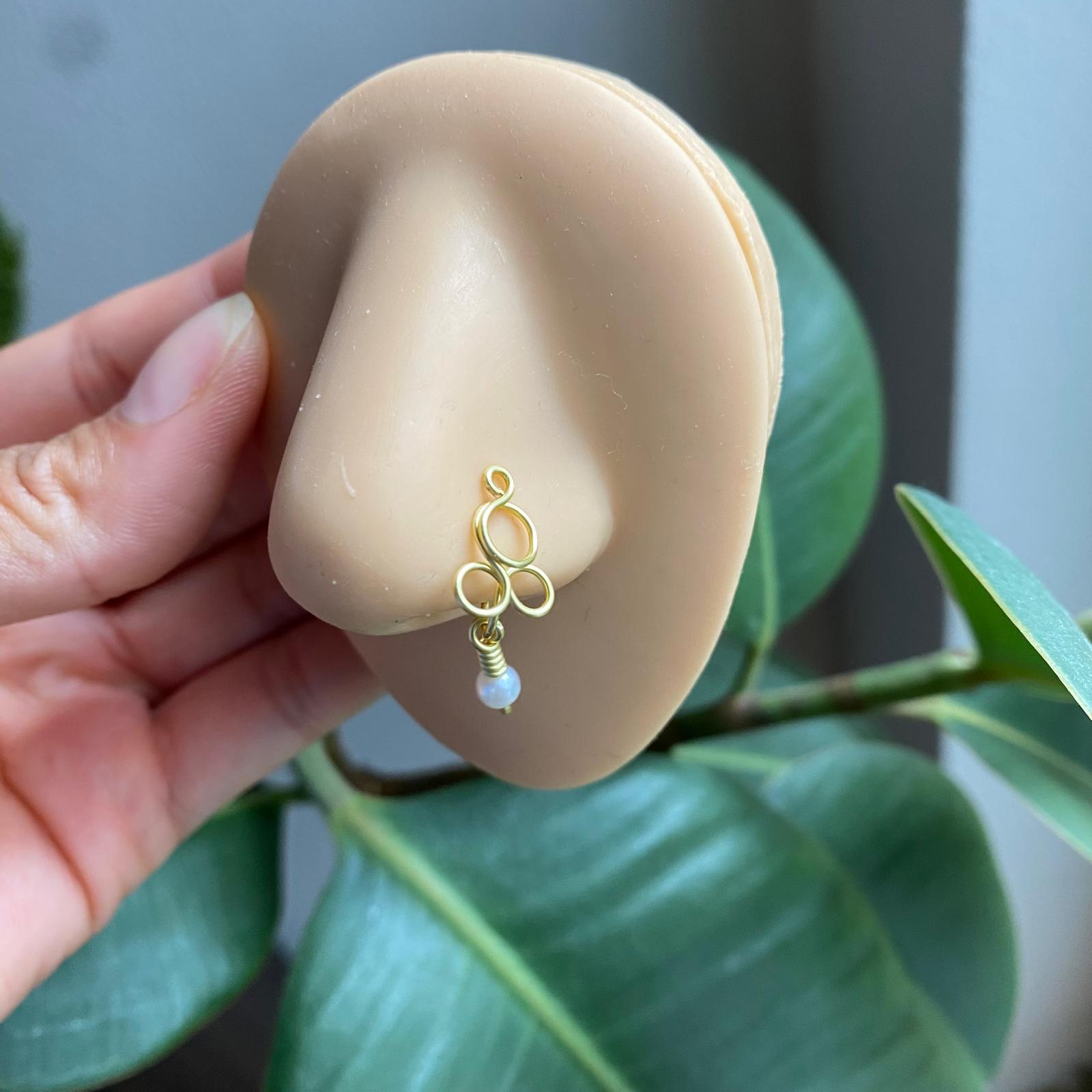 "Pearly" Dangling Nose Cuff