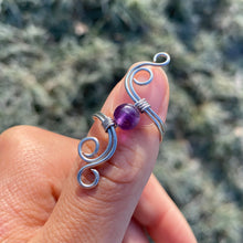 Lade das Bild in den Galerie-Viewer, Amethyst &quot;Ethereal&quot; Wire Ring

