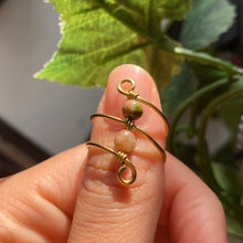 Lade das Bild in den Galerie-Viewer, Unakite Fairy Wire Ring
