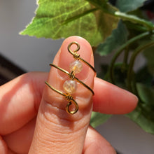 Lade das Bild in den Galerie-Viewer, Citrin Fairy Wire Ring
