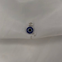 Lade das Bild in den Galerie-Viewer, &quot;Evil Eye no.4&quot; Nose Cuff
