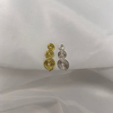 Lade das Bild in den Galerie-Viewer, &quot;Three Way&quot; Nose Cuff
