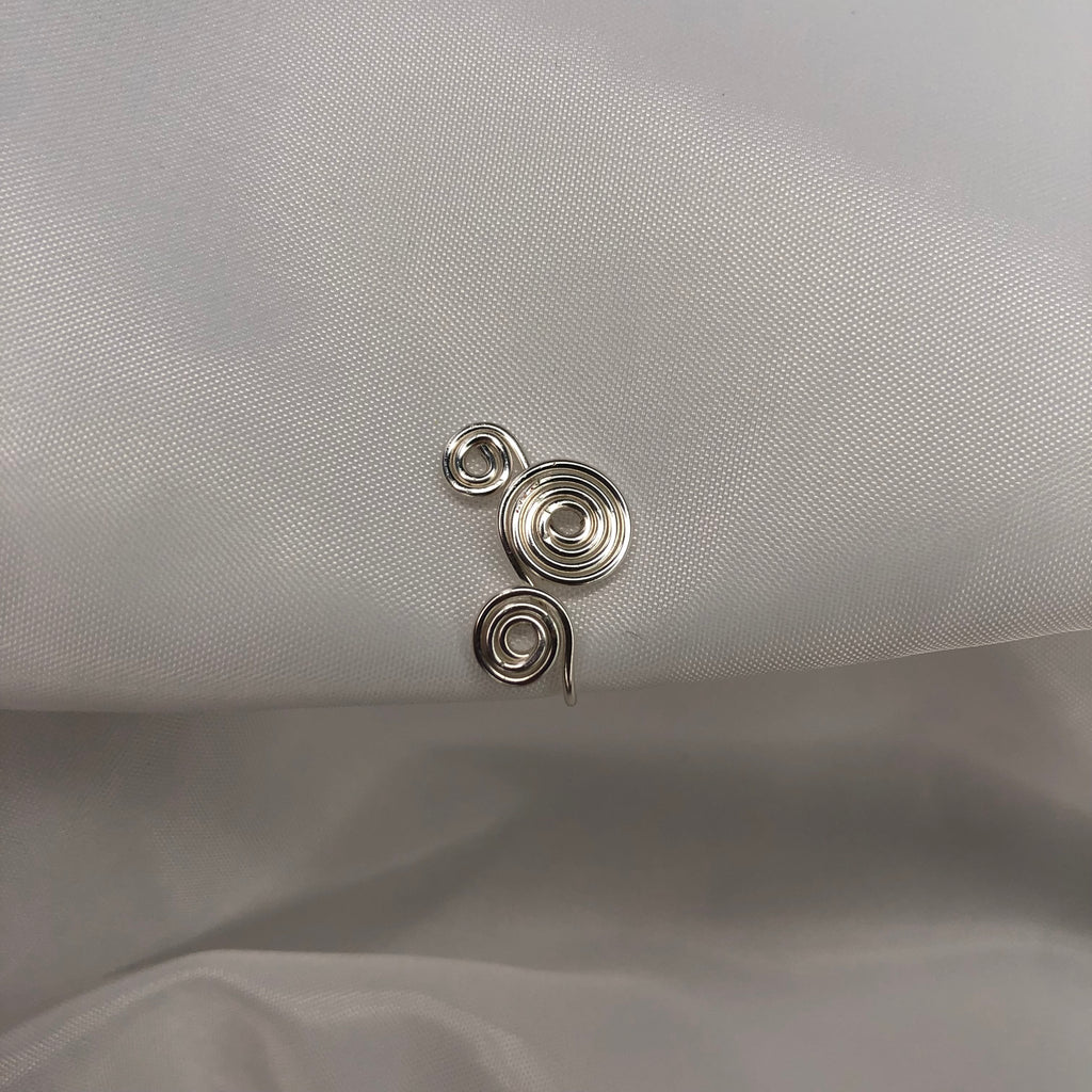 "Twisted Up" Nose Cuff