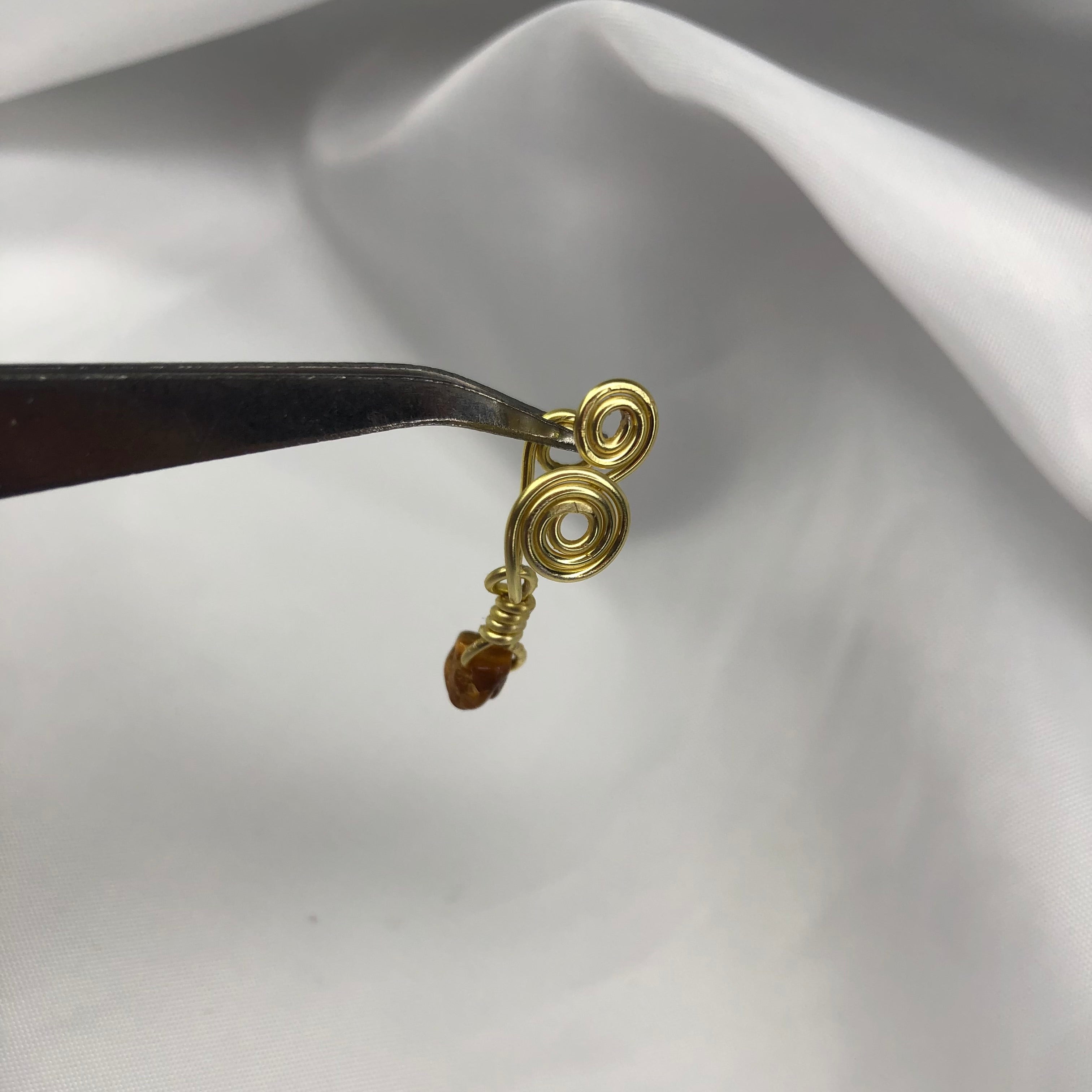 "Fallin‘ " Dangling Nose Cuff