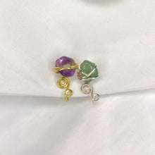 Lade das Bild in den Galerie-Viewer, &quot;Dose of Flower no.2&quot; Nose Cuff
