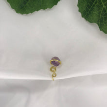 Lade das Bild in den Galerie-Viewer, &quot;Dose of Flower no.2&quot; Nose Cuff
