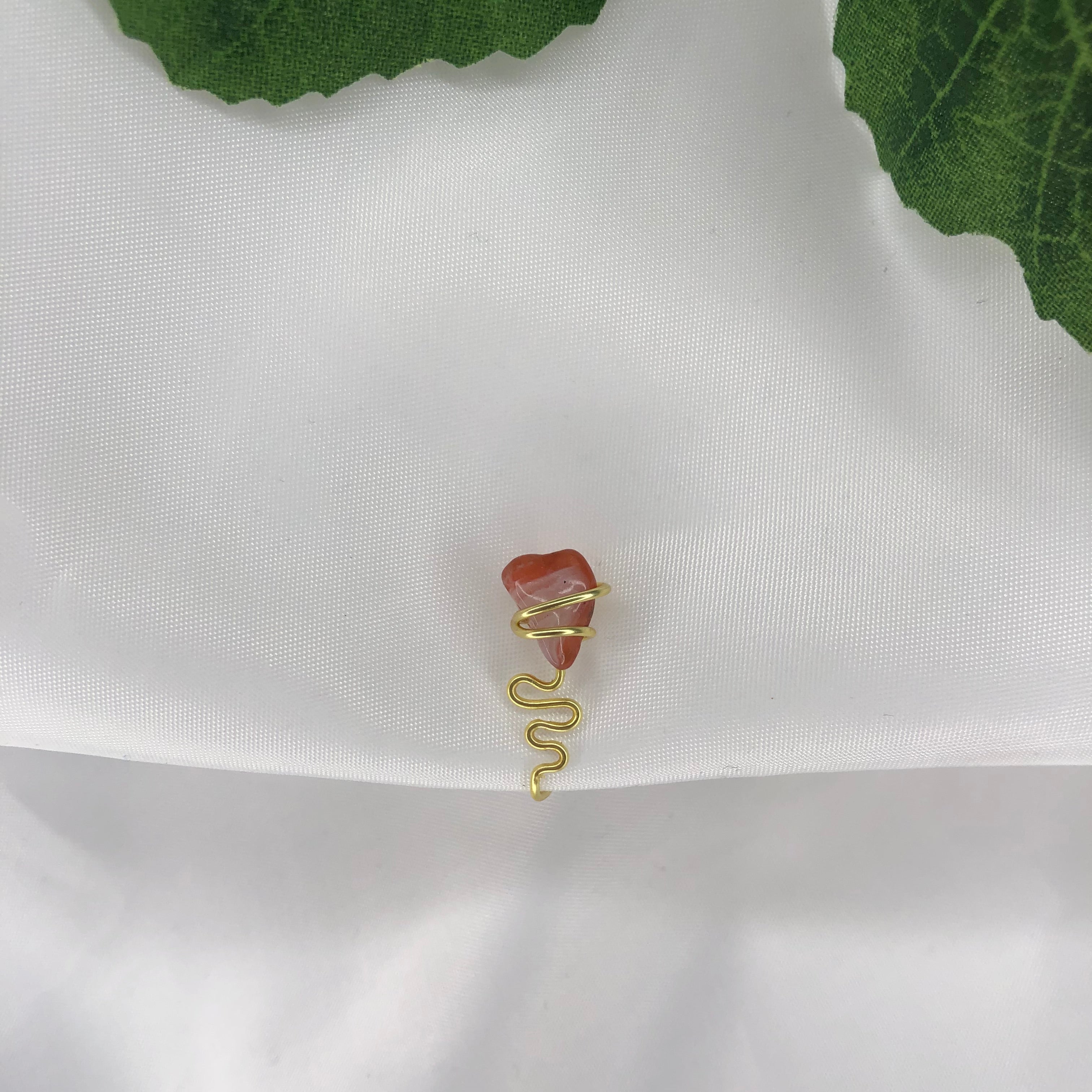 "Dose of Flower no.3" Nose Cuff