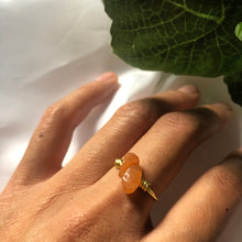 Lade das Bild in den Galerie-Viewer, Red Aventurine Minimal Crystal Ring
