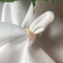 Lade das Bild in den Galerie-Viewer, Rose Quartz Minimal Crystal Ring
