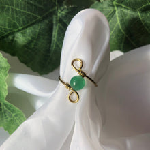 Lade das Bild in den Galerie-Viewer, Green Aventurine “Infinity” Wire Ring
