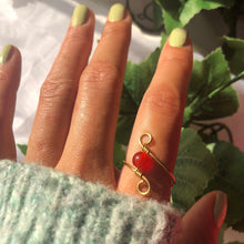 Lade das Bild in den Galerie-Viewer, Red Agate “Infinity” Wire Ring
