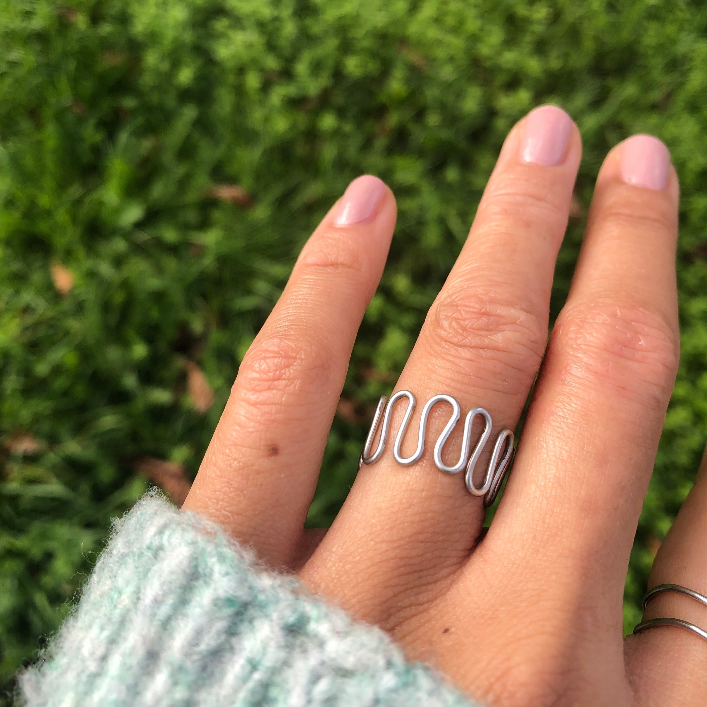 Wavy Minimalist Wire Ring Bundle