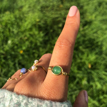 Lade das Bild in den Galerie-Viewer, Green Aventurine “Divine&quot; Wire Ring
