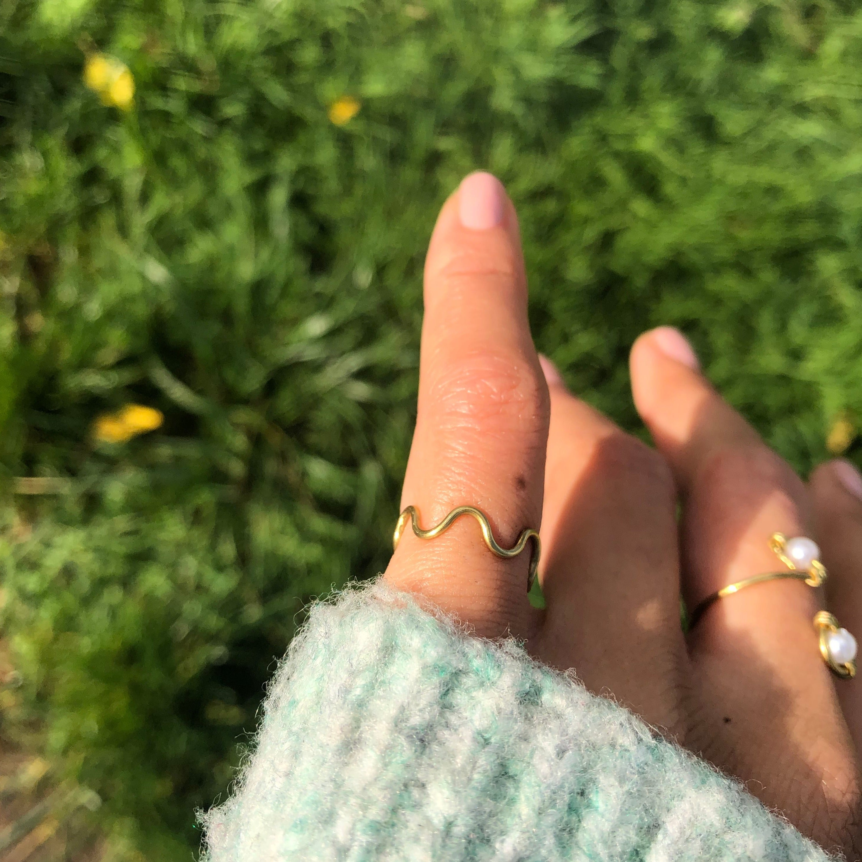 Wavy Minimalist Wire Ring Bundle