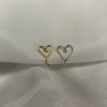 Lade das Bild in den Galerie-Viewer, Heart Cuff
