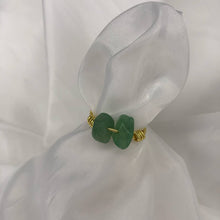 Lade das Bild in den Galerie-Viewer, Green Aventurine Minimal Crystal Ring
