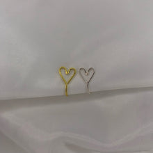 Lade das Bild in den Galerie-Viewer, &quot;My Lover&quot; Nose Cuff

