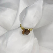Lade das Bild in den Galerie-Viewer, Tigerauge Minimal Crystal Ring
