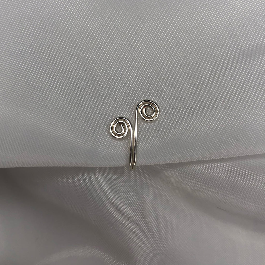 "Both Ways" Nose Cuff