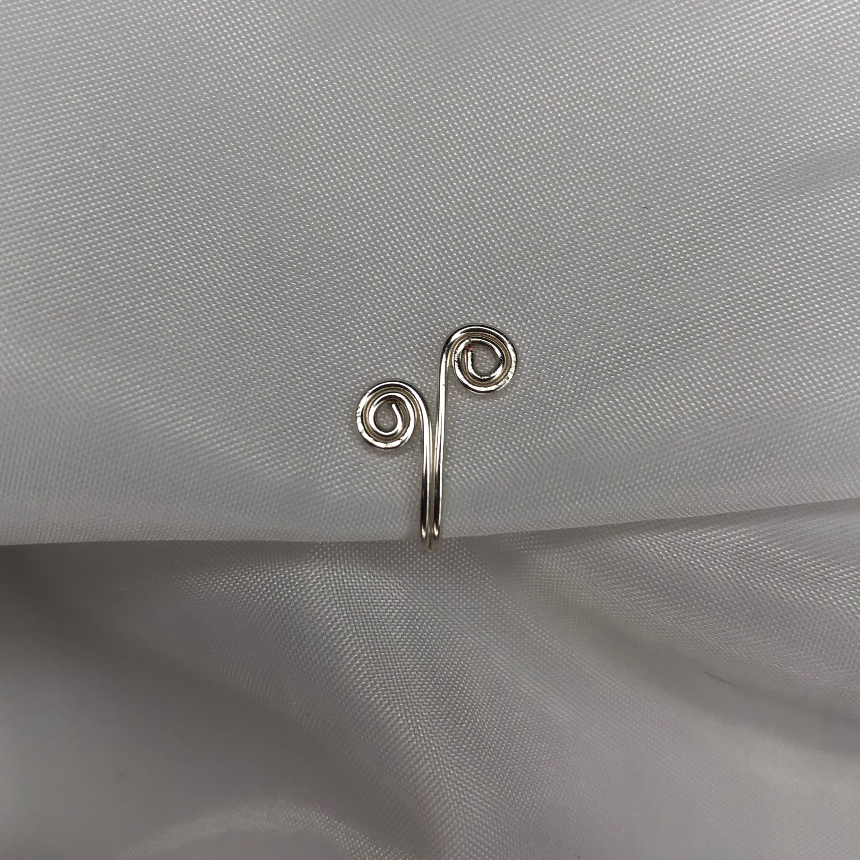 "Both Ways" Nose Cuff