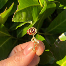 Lade das Bild in den Galerie-Viewer, &quot;Dose of Rose&quot; Nose Cuff
