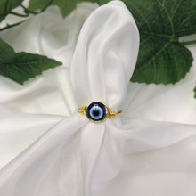 Lade das Bild in den Galerie-Viewer, Evil Eye Wire Ring
