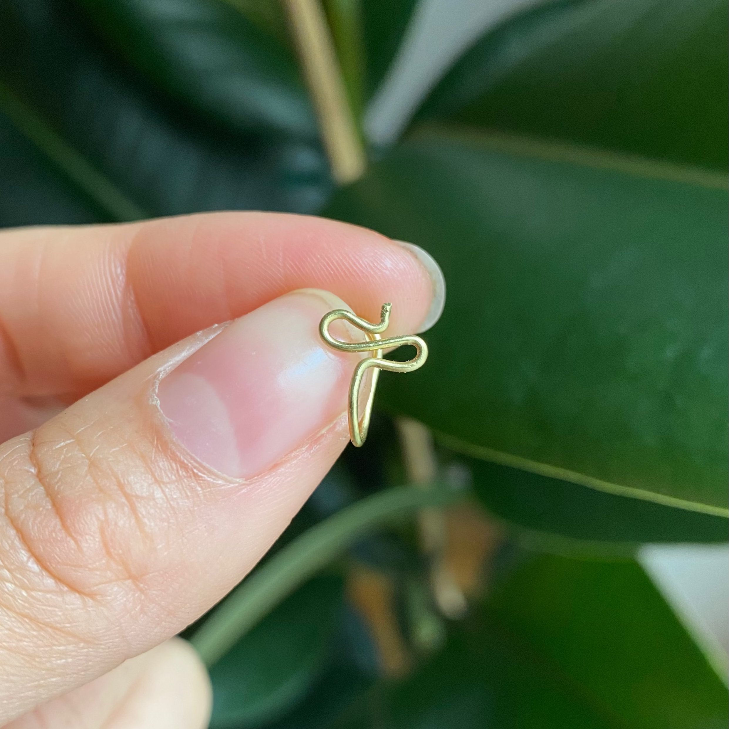 "Leslie" Nose Cuff
