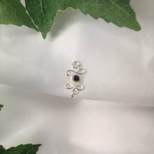 Lade das Bild in den Galerie-Viewer, &quot;Evil Eye&quot; Nose Cuff
