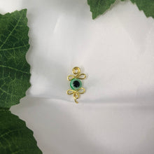Lade das Bild in den Galerie-Viewer, &quot;Evil Eye&quot; Nose Cuff
