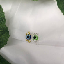 Lade das Bild in den Galerie-Viewer, &quot;Evil Eye no.7&quot; Nose Cuff
