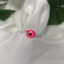 Lade das Bild in den Galerie-Viewer, Evil Eye Wire Ring
