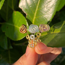 Lade das Bild in den Galerie-Viewer, &quot;Dose of Rose&quot; Nose Cuff
